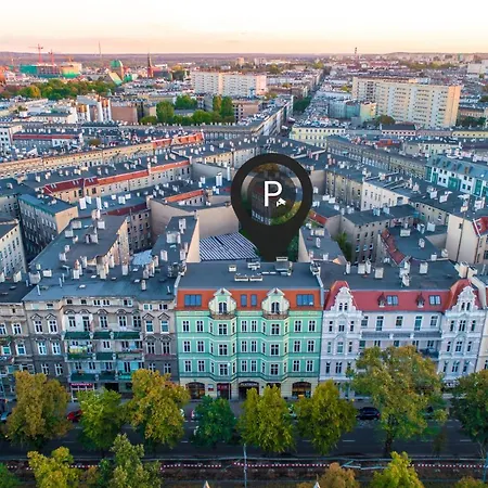 Ξενοδοχείο με διαμερίσματα Platinum 4*